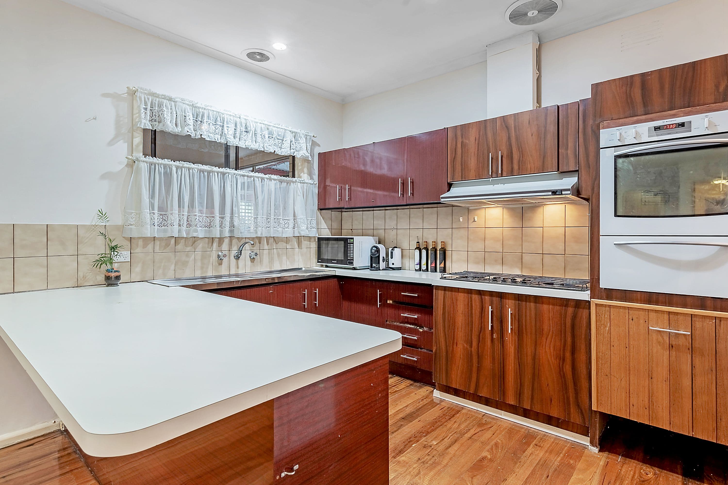 4 Bee Court, Craigieburn VIC 3064, Craigieburn - Thumbnail 3
