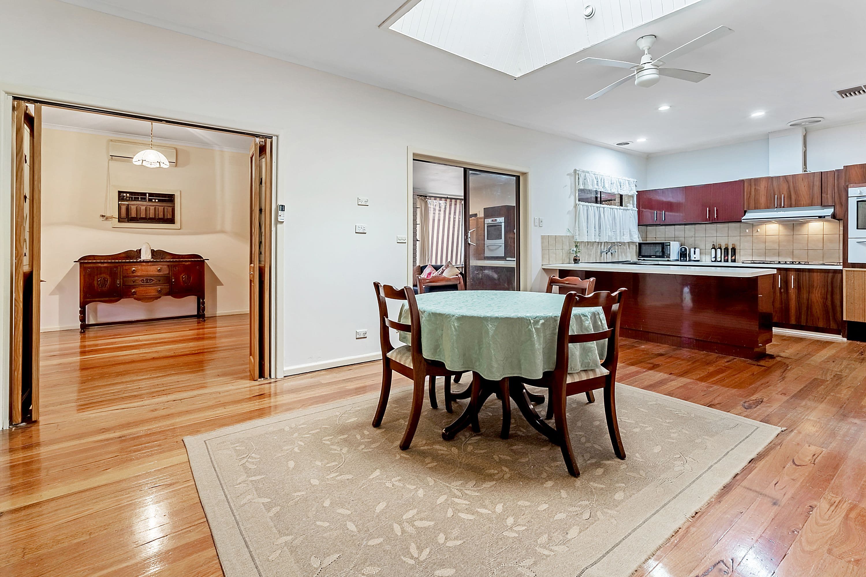 4 Bee Court, Craigieburn VIC 3064, Craigieburn - Thumbnail 4