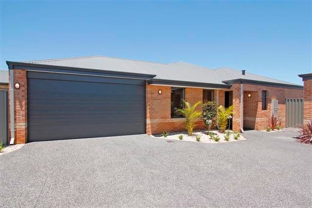 Unit 2 - 71 Yellowwood Avenue, PIARA WATERS WA 6112, Piara Waters - Image 1