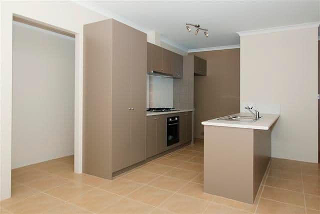 Unit 2 - 71 Yellowwood Avenue, PIARA WATERS WA 6112, Piara Waters - Thumbnail 6