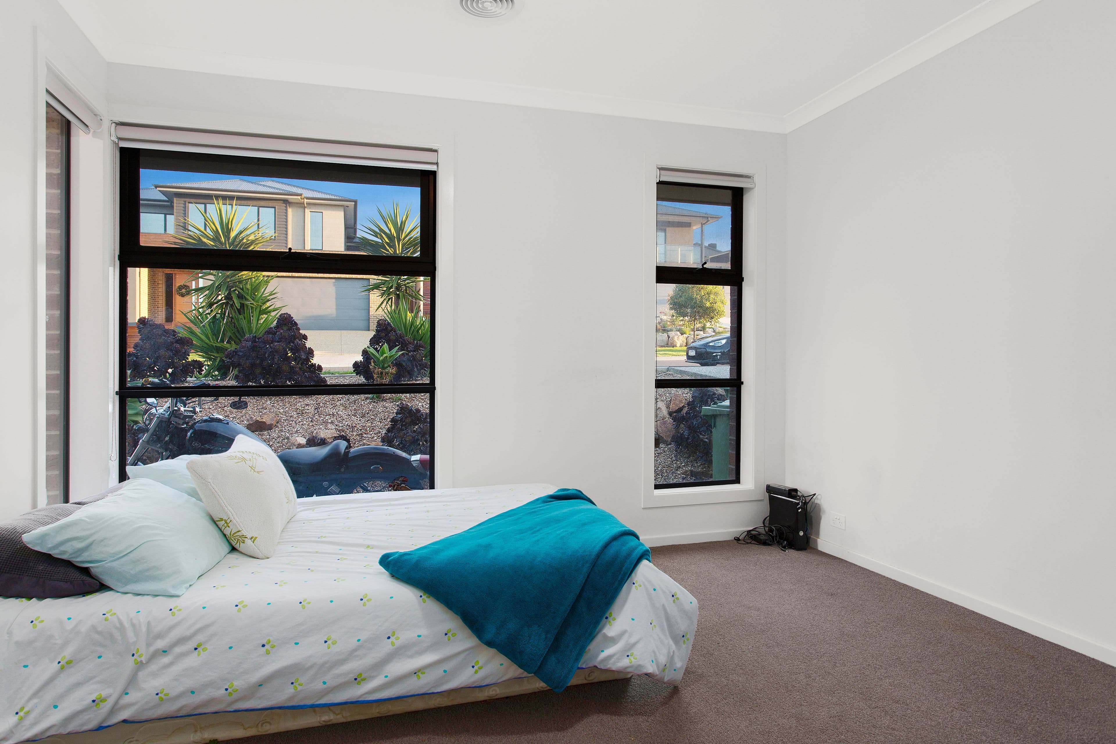 8 Avondale Street, Officer VIC 3809, Officer - Thumbnail 3