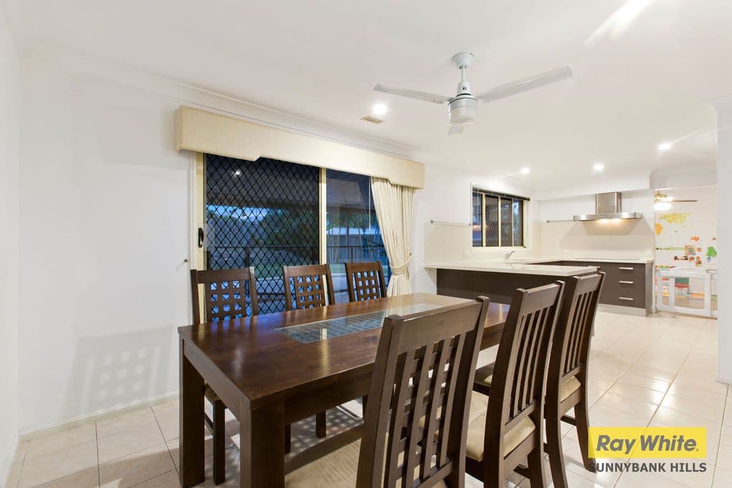11 Yewleaf Place, Calamvale QLD 4116, Calamvale - Thumbnail 6