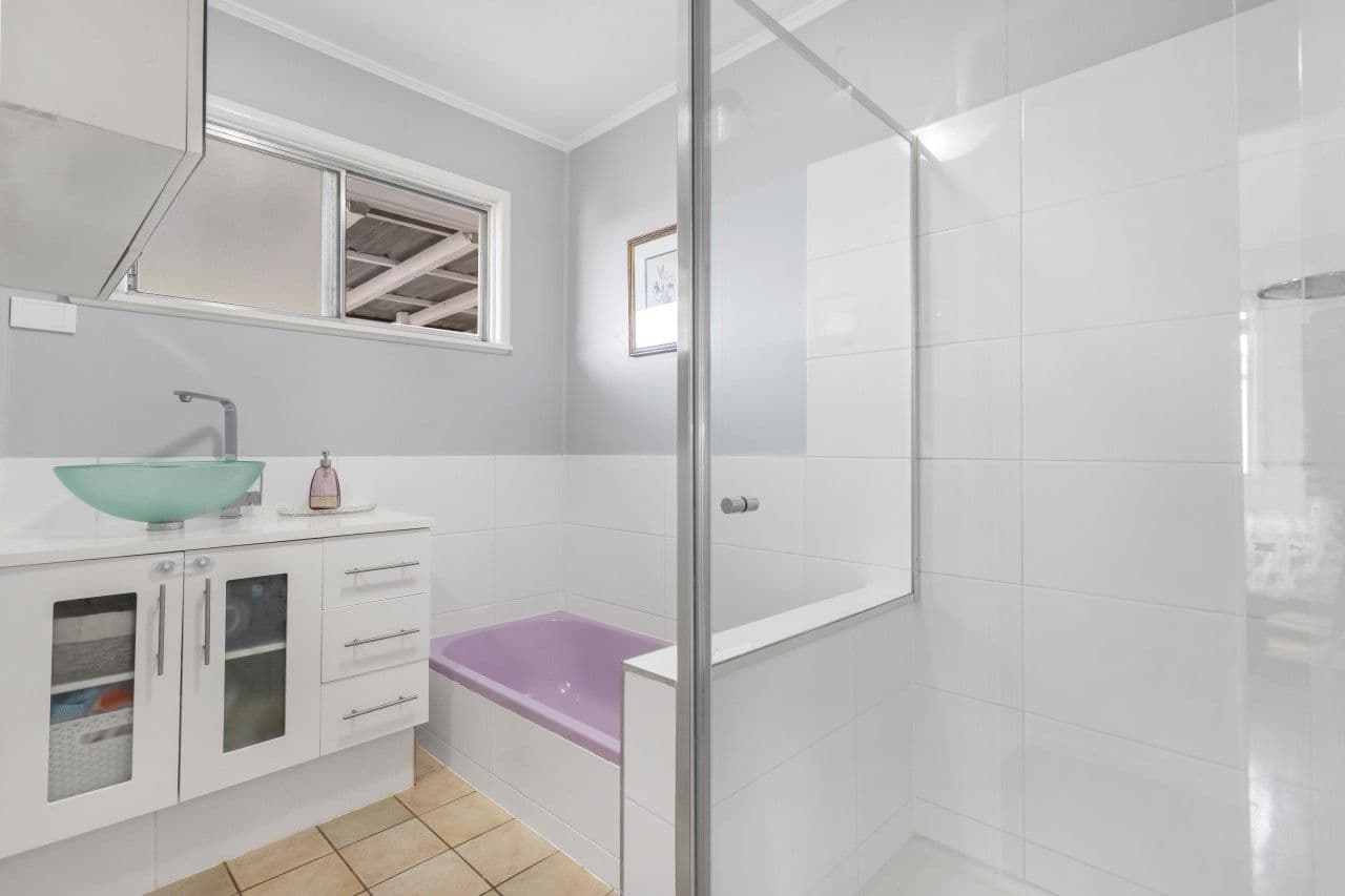 70 Araluen Street, Kedron QLD 4031, Kedron - Thumbnail 6