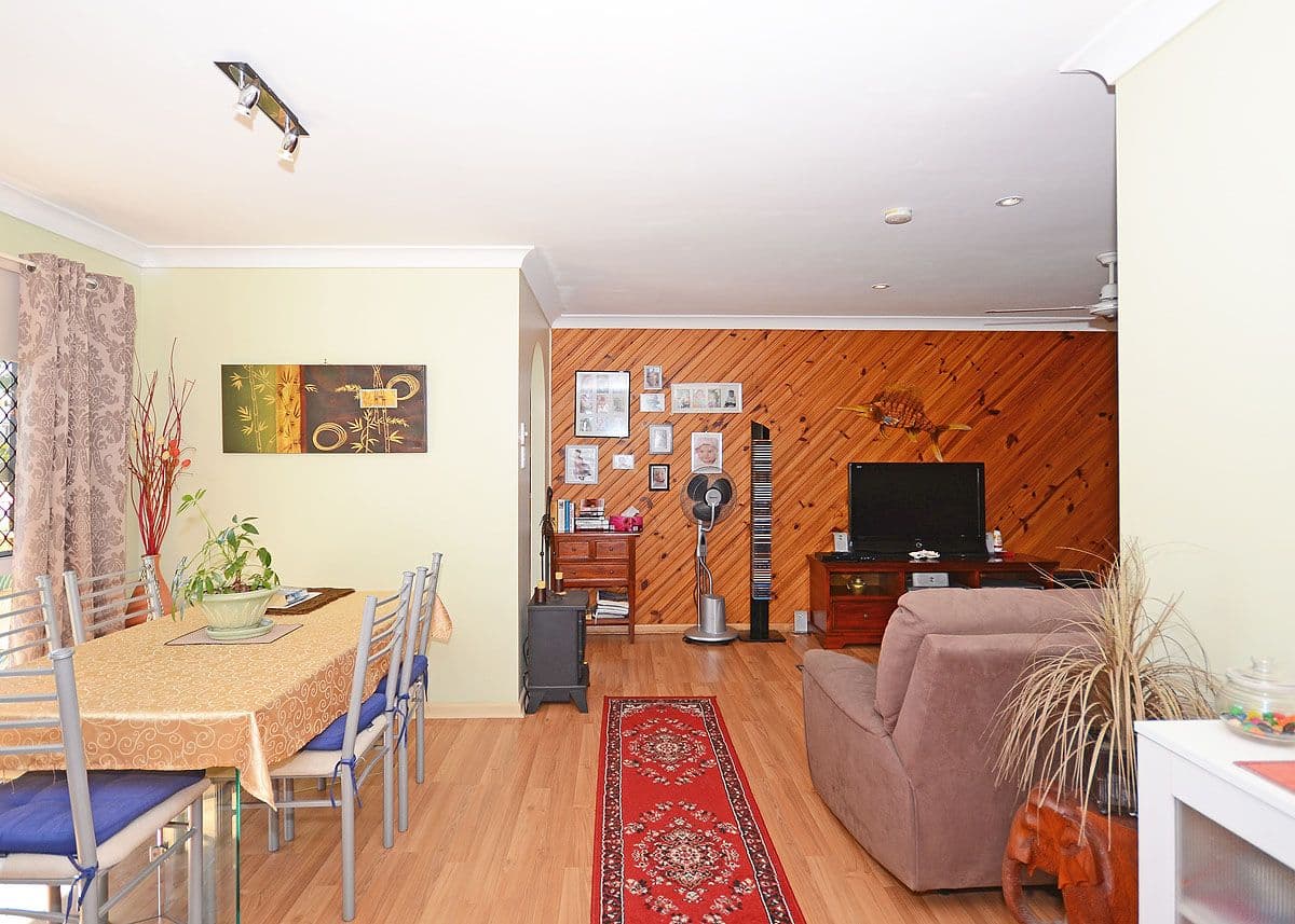 11 Sealink Drive, POINT VERNON QLD 4655, Point Vernon - Thumbnail 2