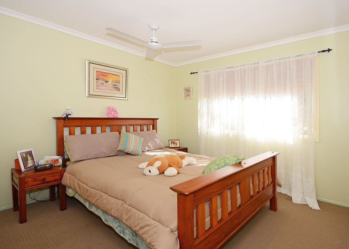 11 Sealink Drive, POINT VERNON QLD 4655, Point Vernon - Thumbnail 8