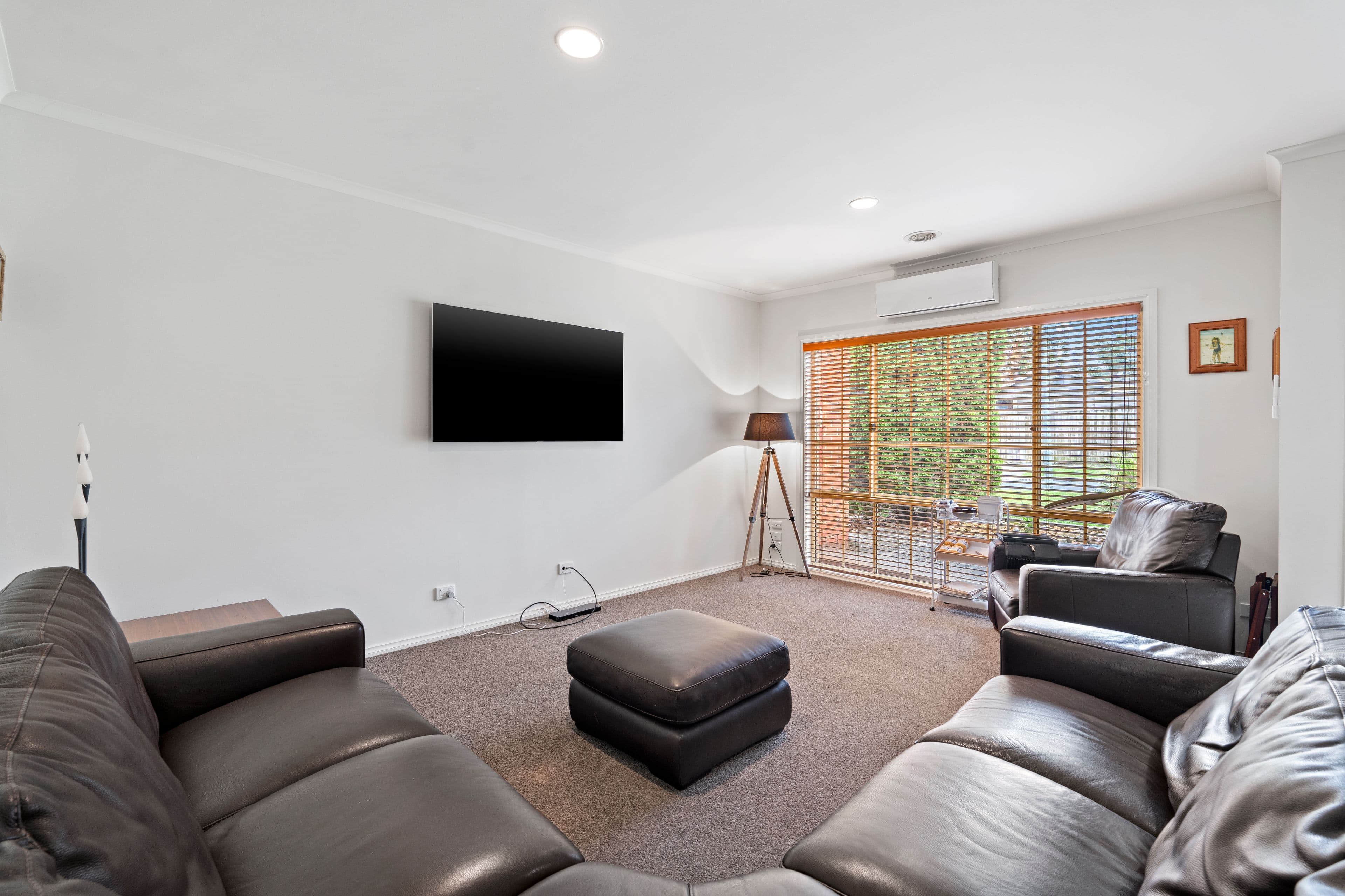 1 St Helena Place, Rowville VIC 3178, Rowville - Thumbnail 3