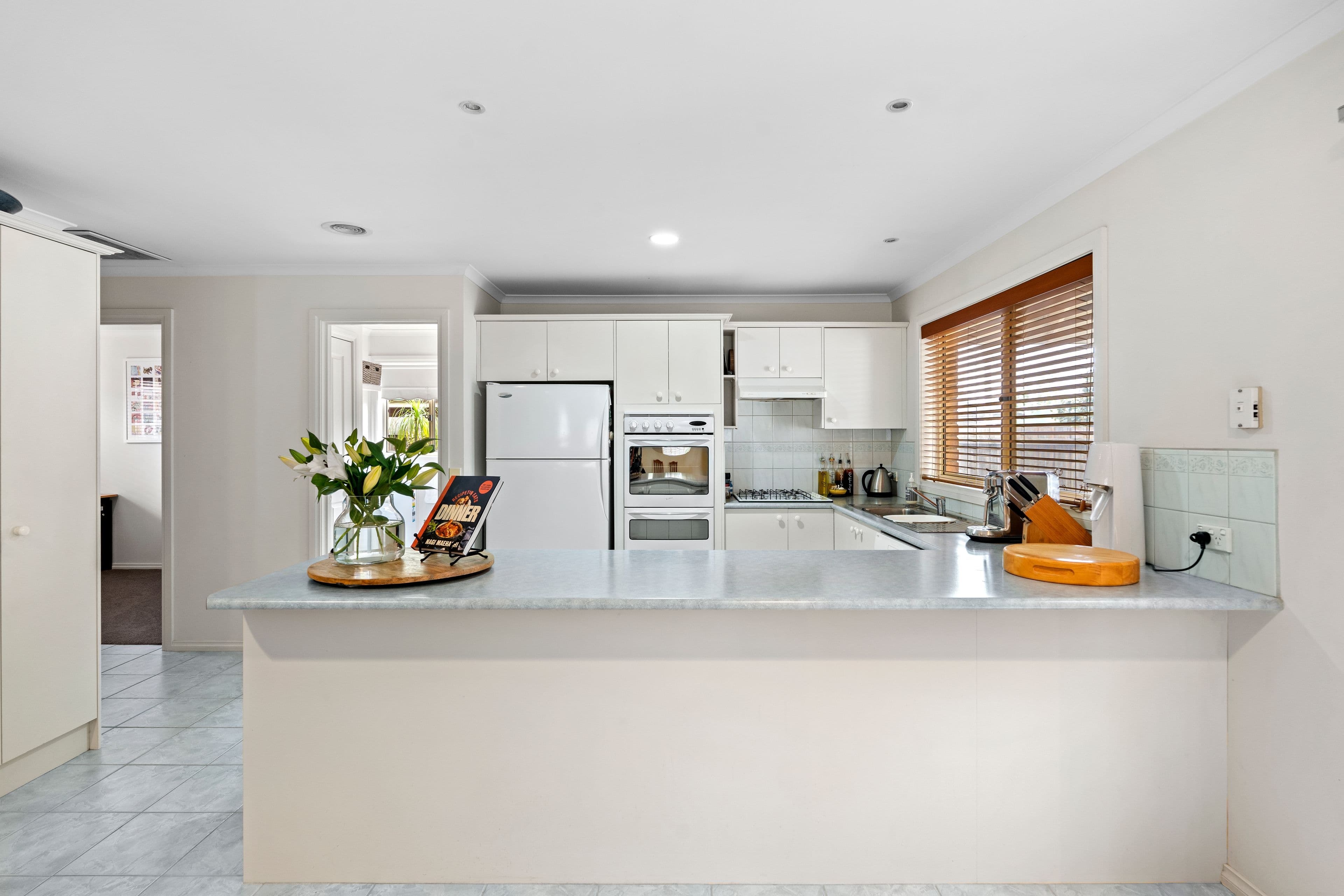 1 St Helena Place, Rowville VIC 3178, Rowville - Thumbnail 5