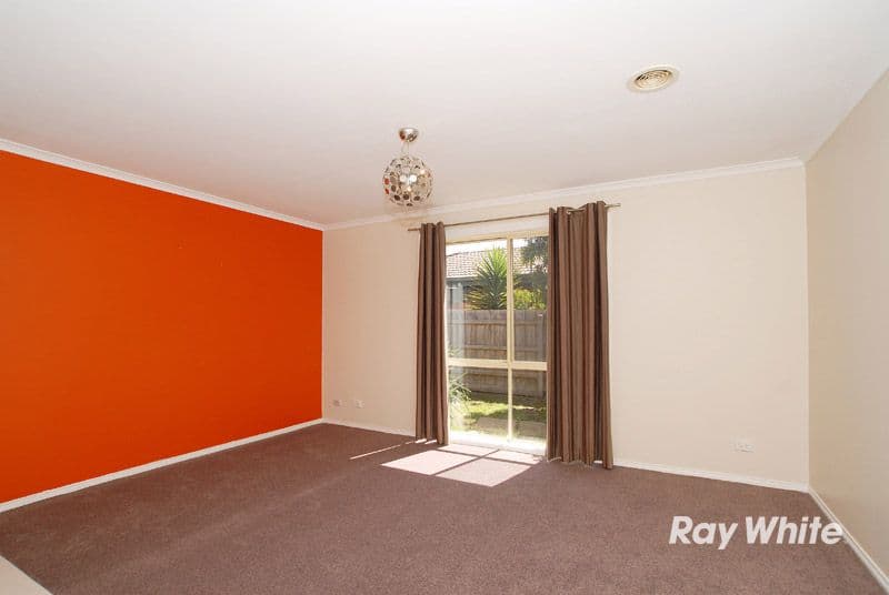 17 Bellbrae Crescent, CRANBOURNE VIC 3977, Cranbourne West - Thumbnail 8