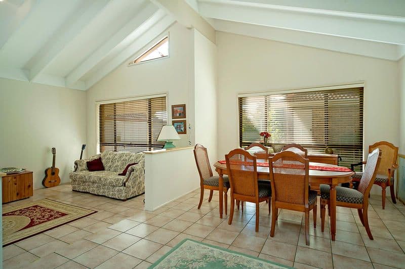 5 Dubbo Court, HELENSVALE QLD 4212, Helensvale - Thumbnail 5