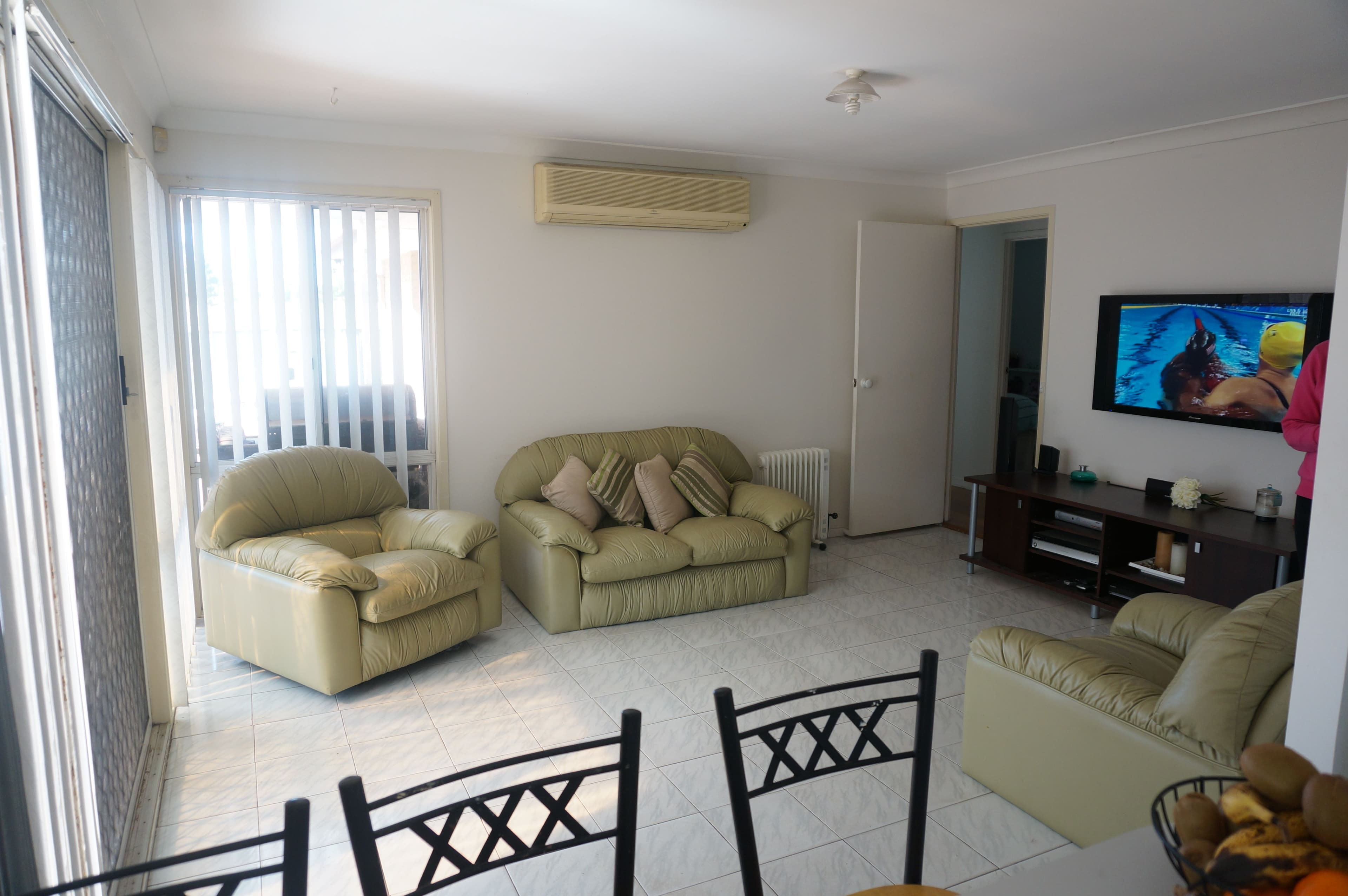 13 Colville Place, Bonnyrigg Heights - Thumbnail 2