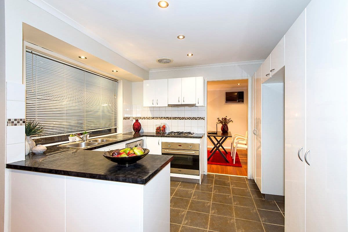 1 Glenlea Court, MILL PARK VIC 3082, Mill Park - Thumbnail 5