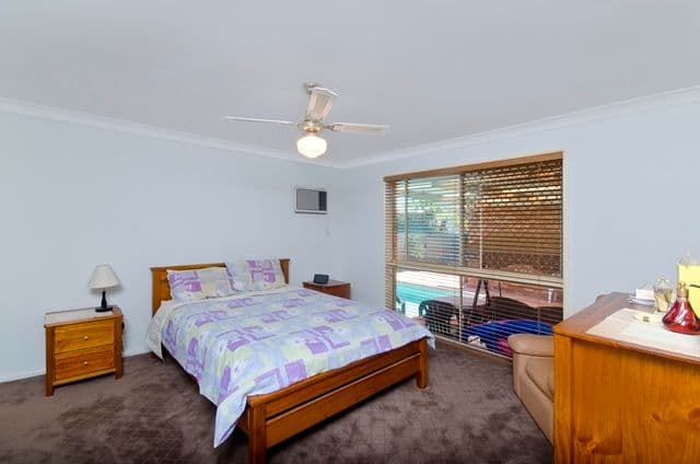 35 Harrier Drive, BURLEIGH WATERS QLD 4220, Burleigh Waters - Thumbnail 5