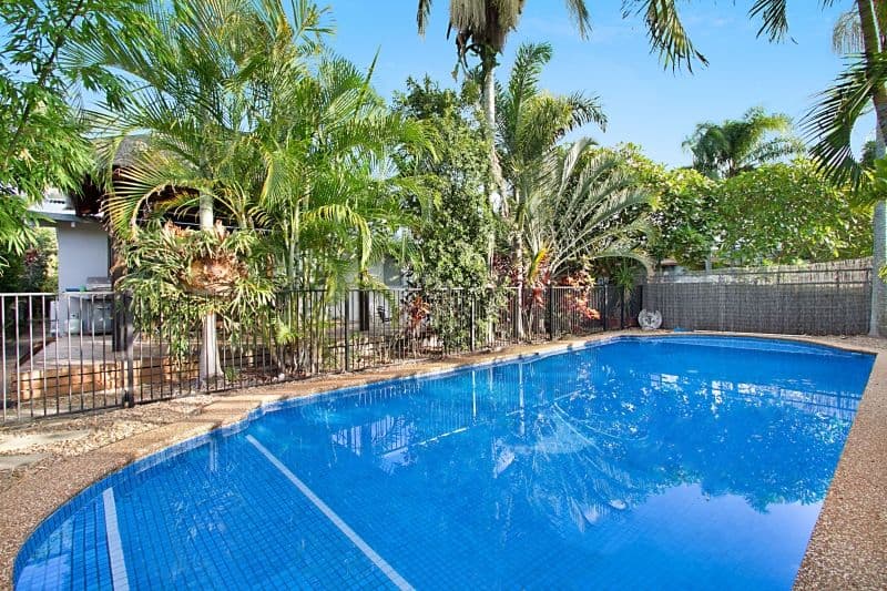 8 Frascati Street, Mermaid Waters QLD 4218, Mermaid Waters - Thumbnail 3