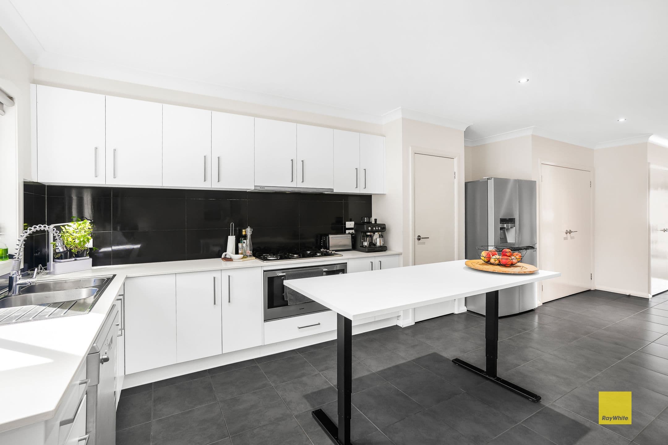 8 Mckillop Way, FRASER RISE VIC 3336, Fraser Rise - Thumbnail 4