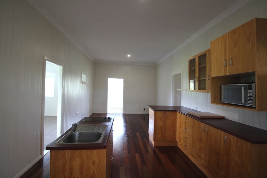 14 Cedar Street, Killarney QLD 4373, Killarney - Thumbnail 5