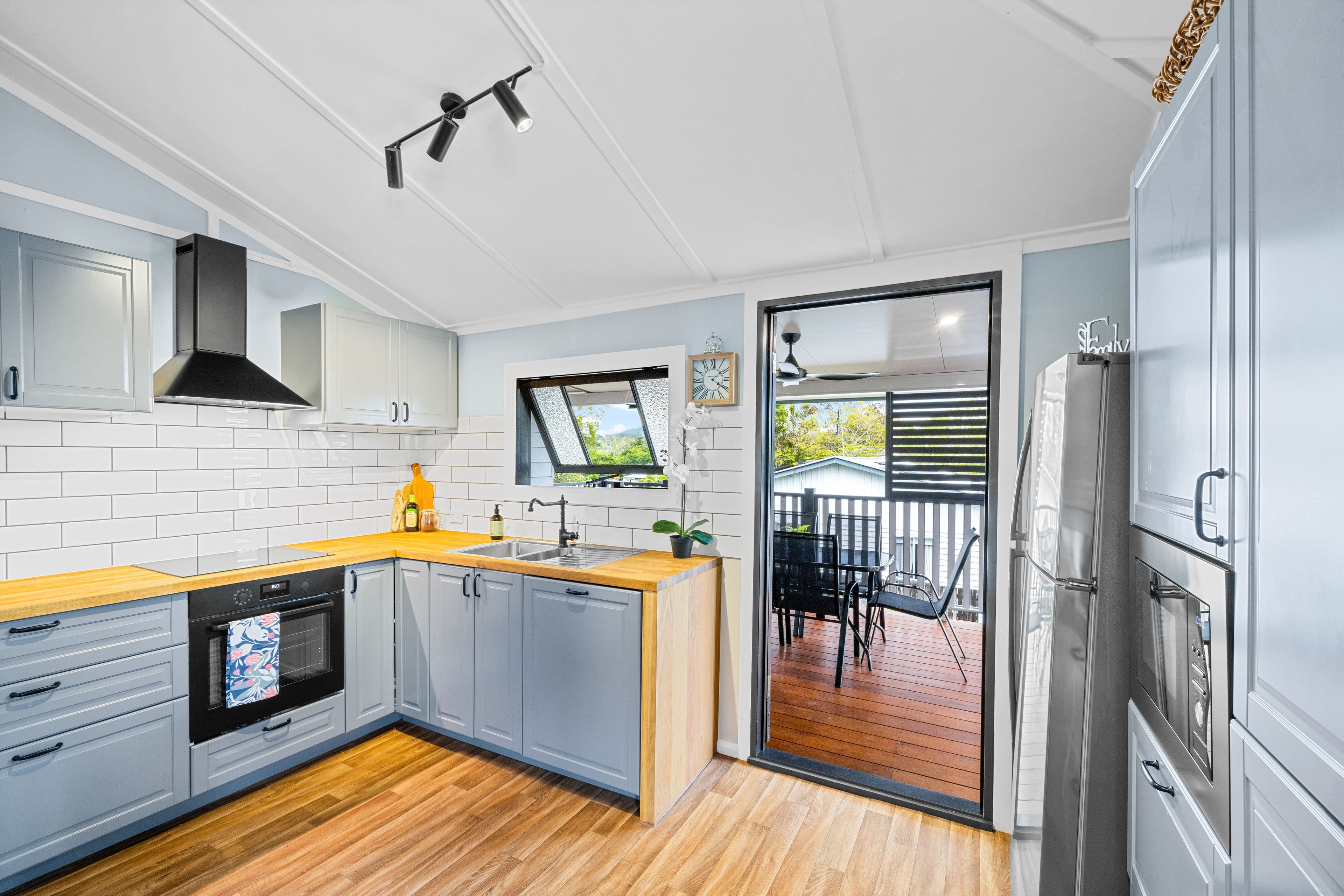 8 Elizabeth Street, Nambour QLD 4560, Nambour - Thumbnail 3