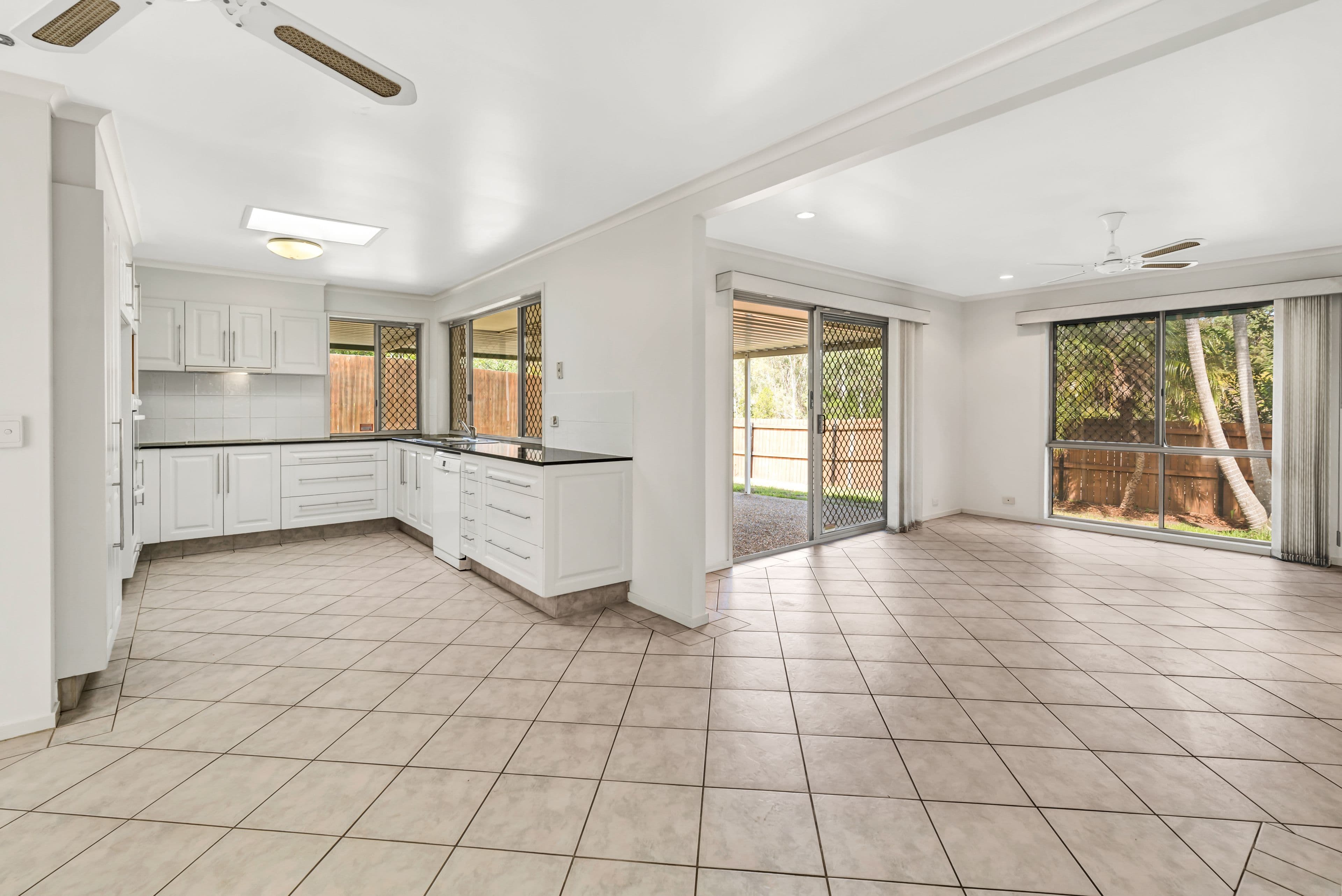 28 Open Drive, Arundel QLD 4214, Arundel - Thumbnail 4