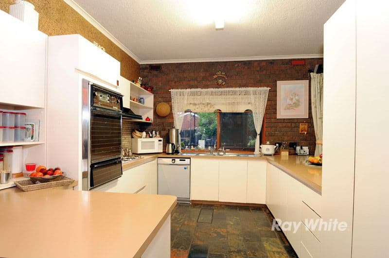 3 Chequers Close, WANTIRNA VIC 3152, Wantirna - Thumbnail 5