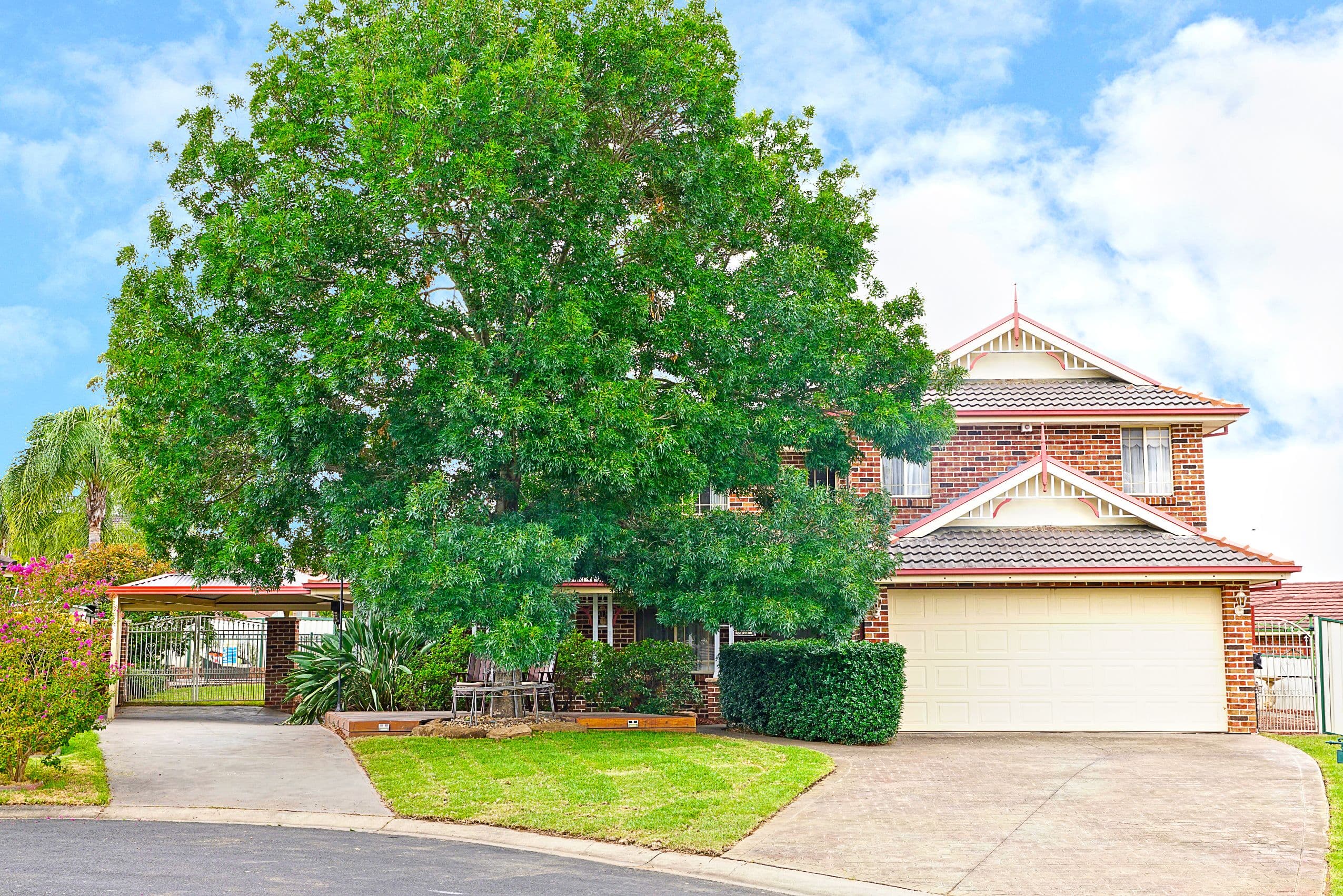 6 Mirri Place, Glenmore Park - Image 1