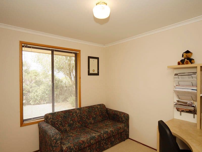 10 Scullin Crescent, TROTT PARK SA 5158, Trott Park - Thumbnail 7