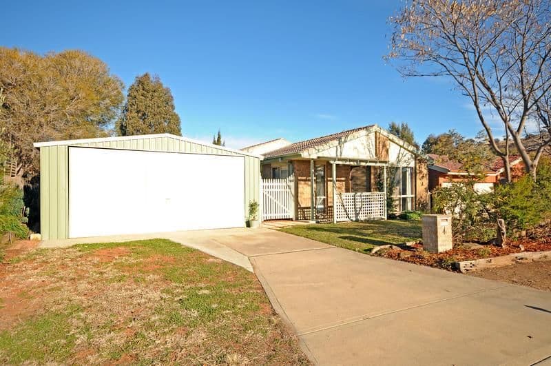 4 Ferry Place, GORDON ACT 2906, Gordon - Image 1