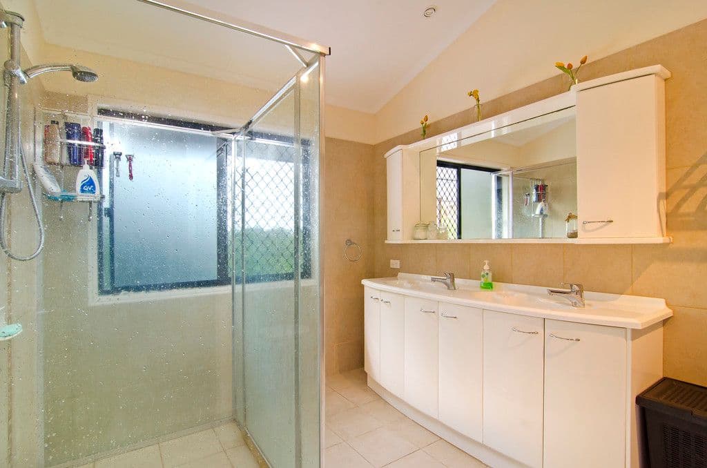 18 Fernleigh Court, CURRUMBIN QLD 4223, Currumbin - Thumbnail 6