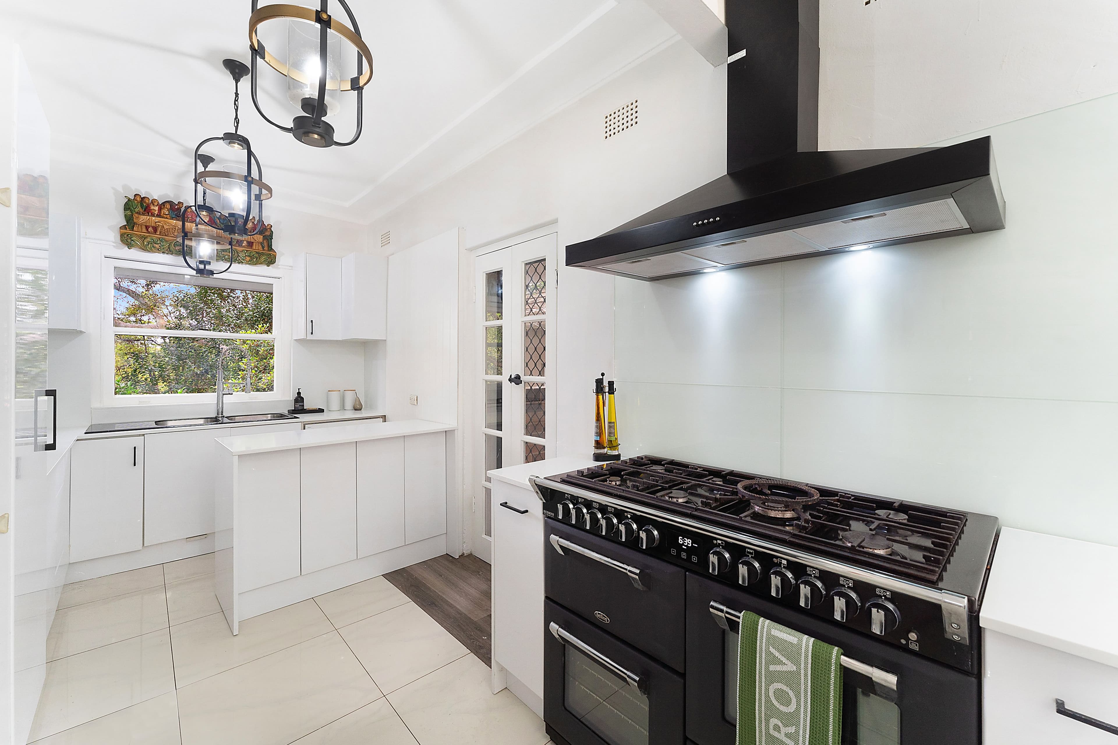 8 Hamilton Parade, Pymble NSW 2073, Pymble - Thumbnail 5
