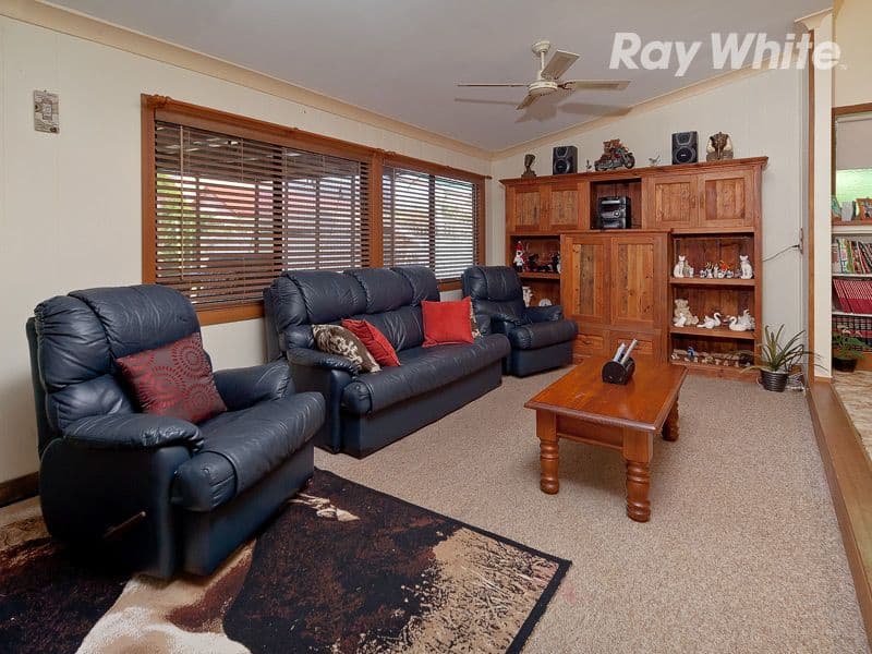 16 Akuna Avenue, TALLANGATTA VIC 3700, Tallangatta - Thumbnail 5