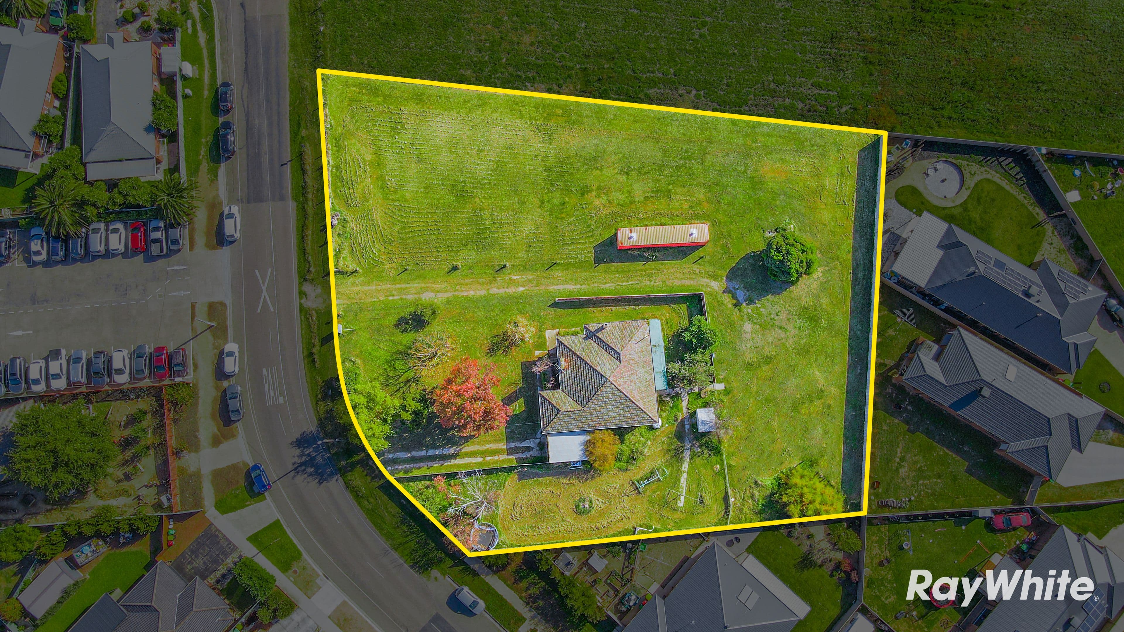 135 Ironstone Road, Epsom VIC 3551, Epsom - Thumbnail 2
