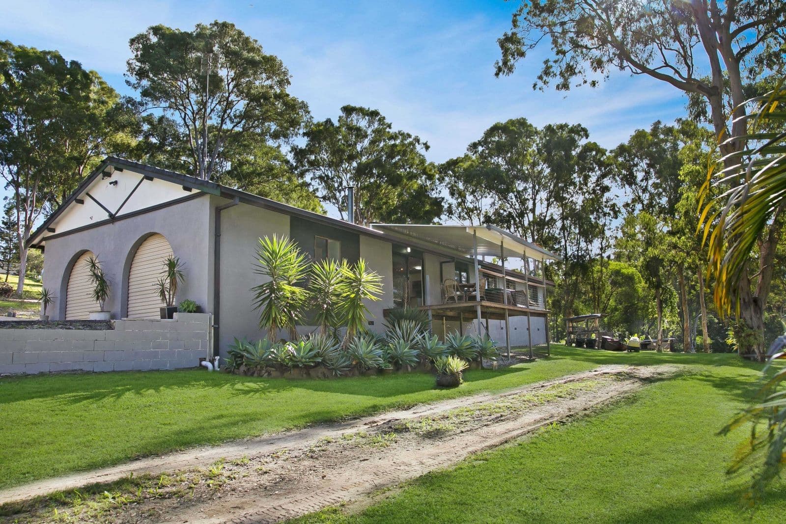 4 Tanby Court, Mudgeeraba QLD 4213, Mudgeeraba - Thumbnail 2