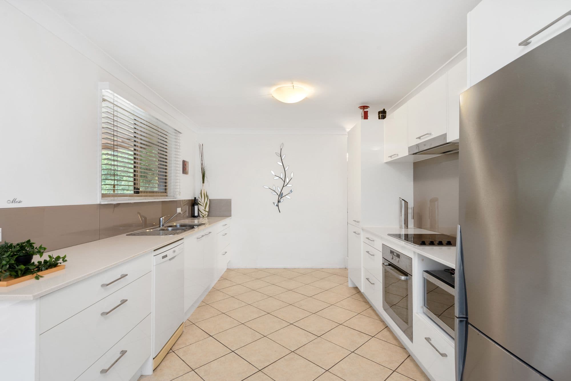 9 Teroma Street, The Gap QLD 4061, The Gap - Thumbnail 4
