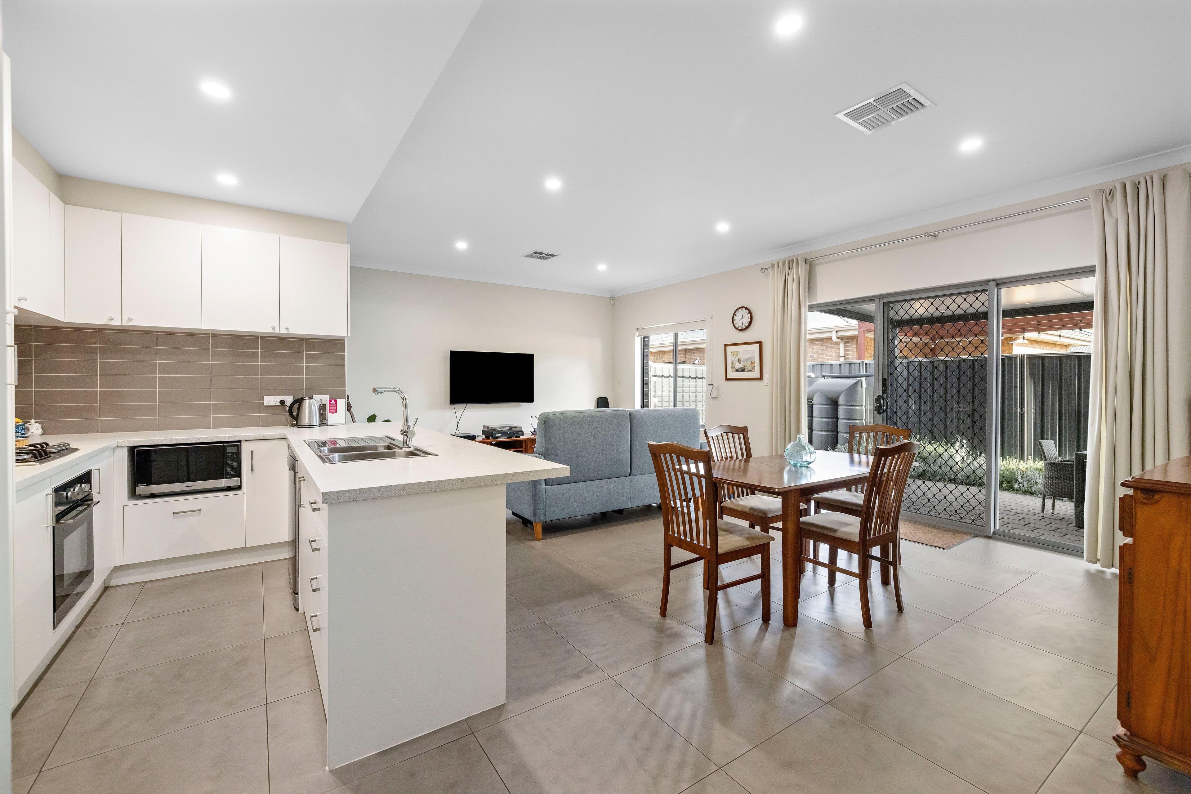 66 Seaton Terrace, Seaton SA 5023, Seaton - Thumbnail 3