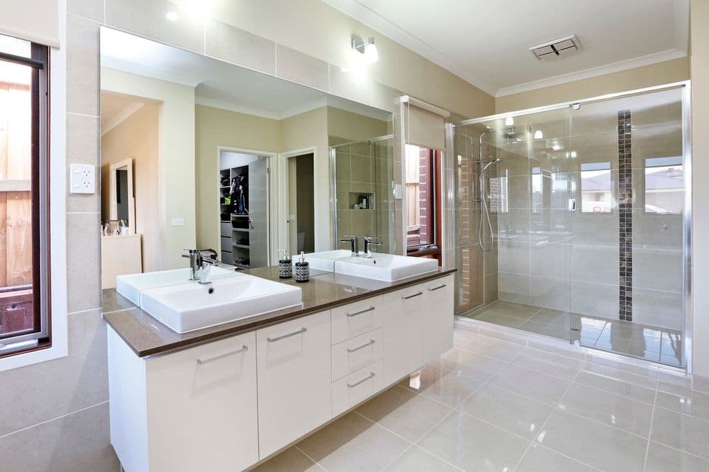 18 Woolondoon Drive, Highton VIC 3216, Highton - Thumbnail 5
