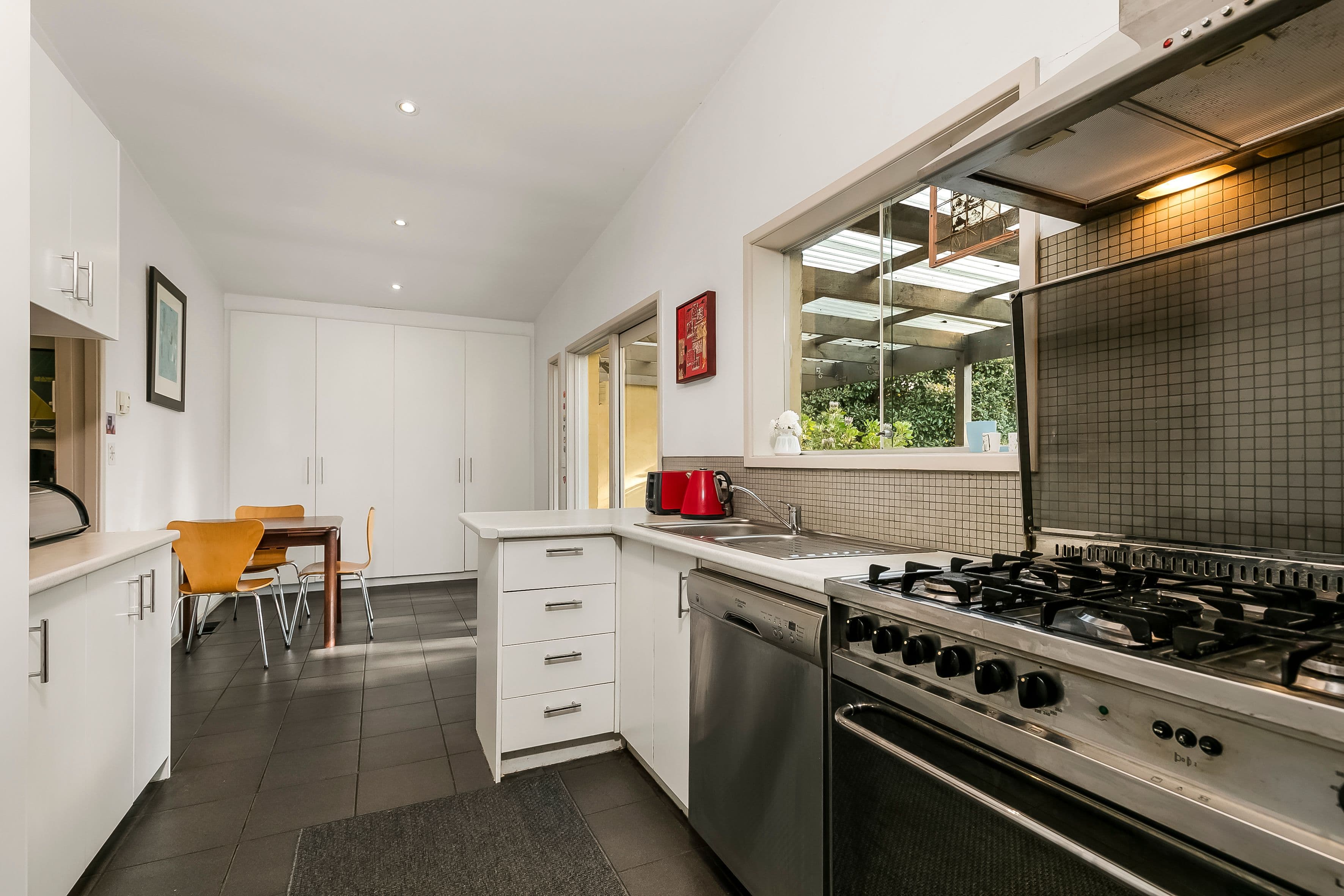 1 Woodlea Drive, Glen Waverley VIC 3150, Glen Waverley - Thumbnail 7