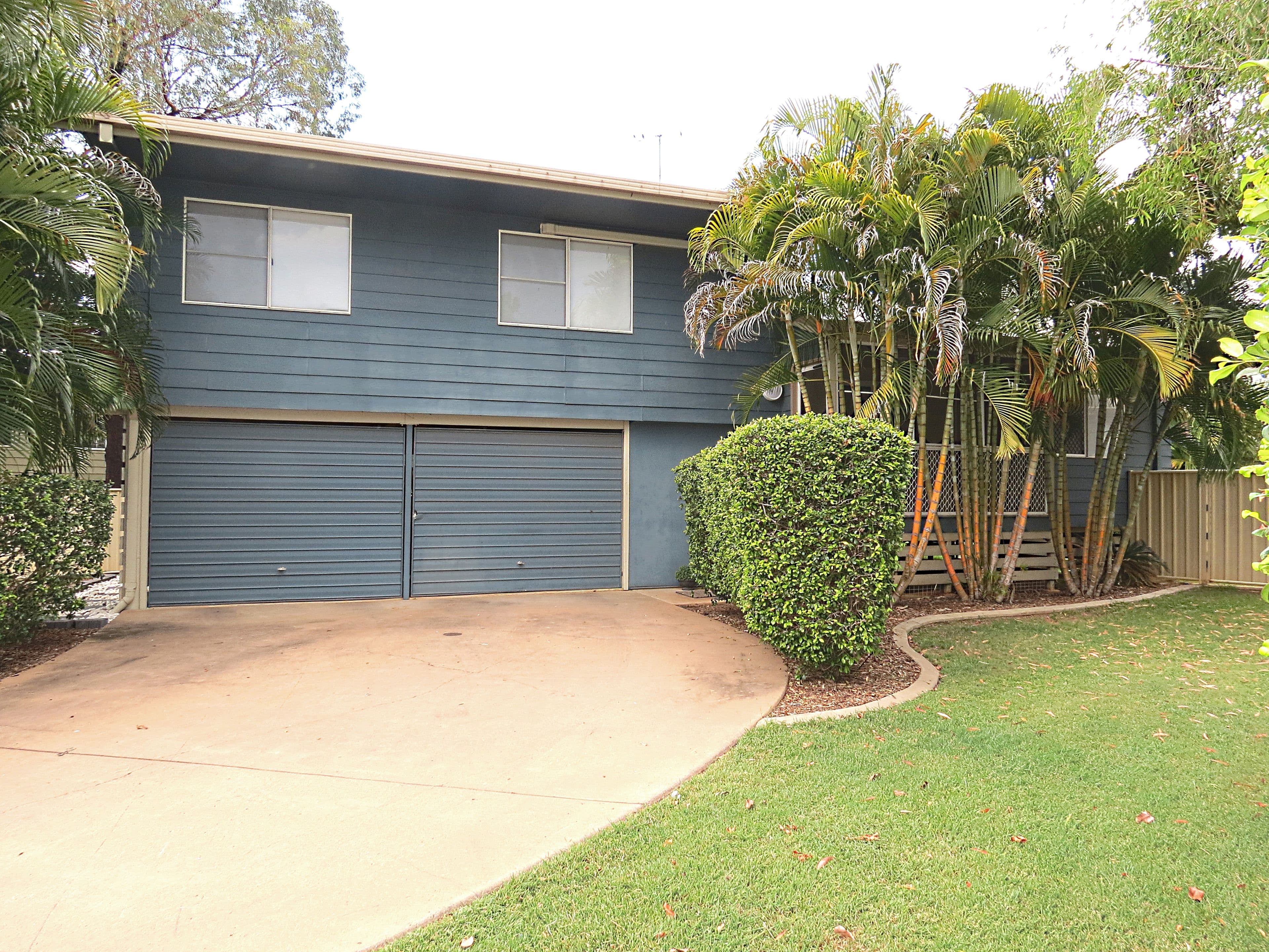 10 Barry Street, Emerald QLD 4720, Emerald - Image 1