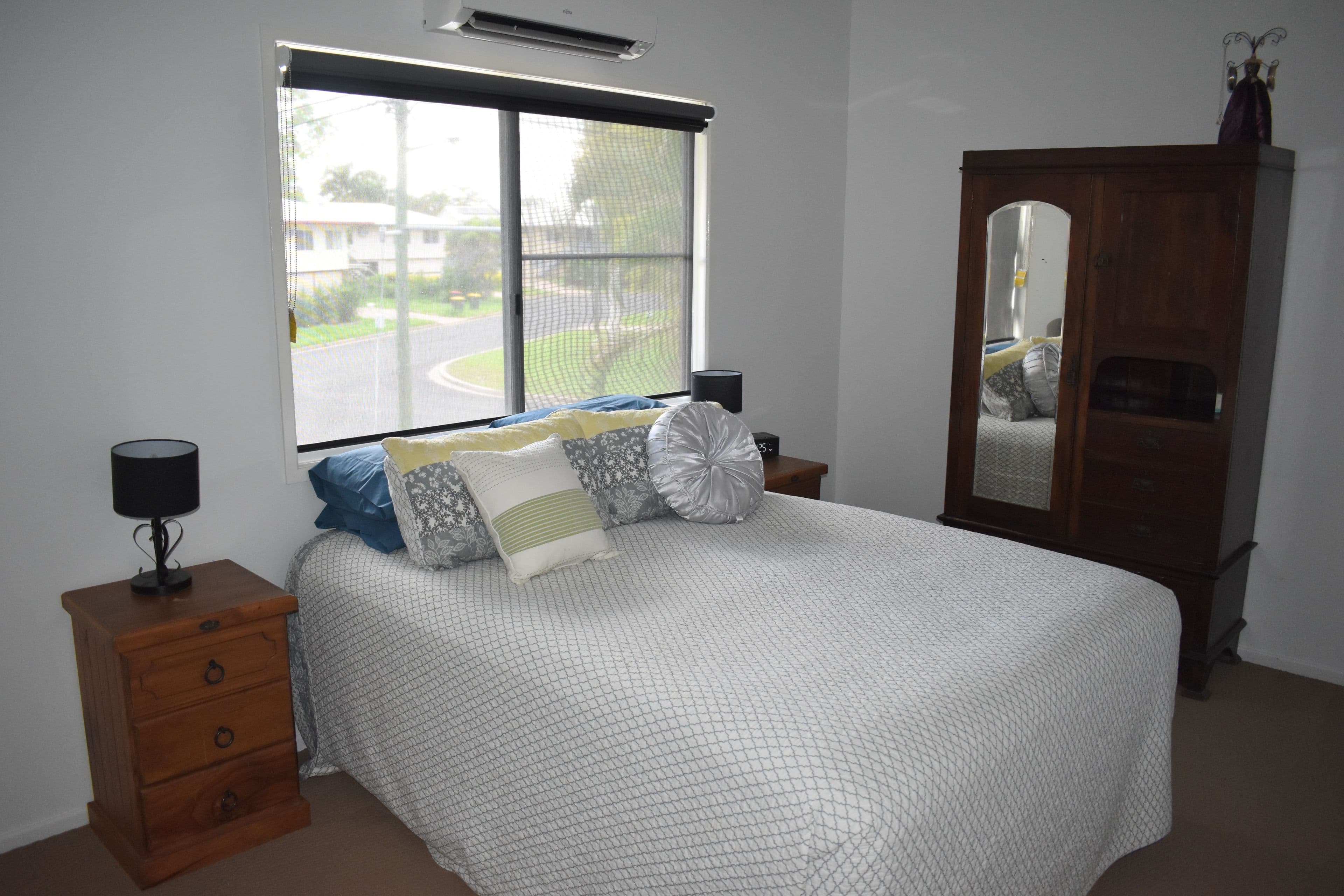 10 Barry Street, Emerald QLD 4720, Emerald - Thumbnail 5