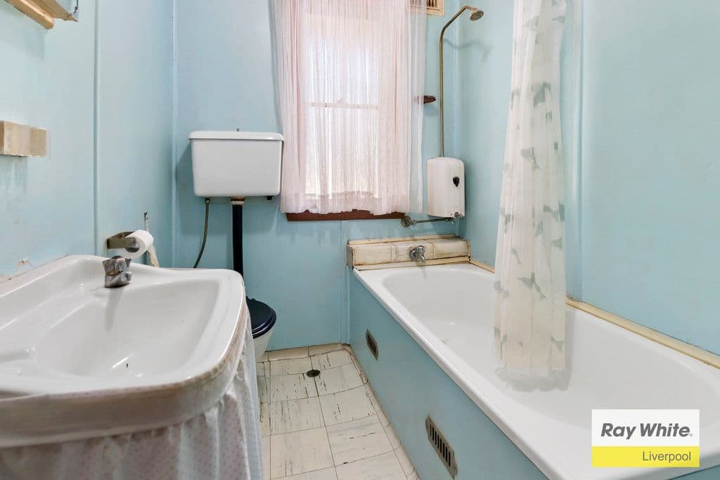 18 Cartwright Avenue, Miller - Thumbnail 4