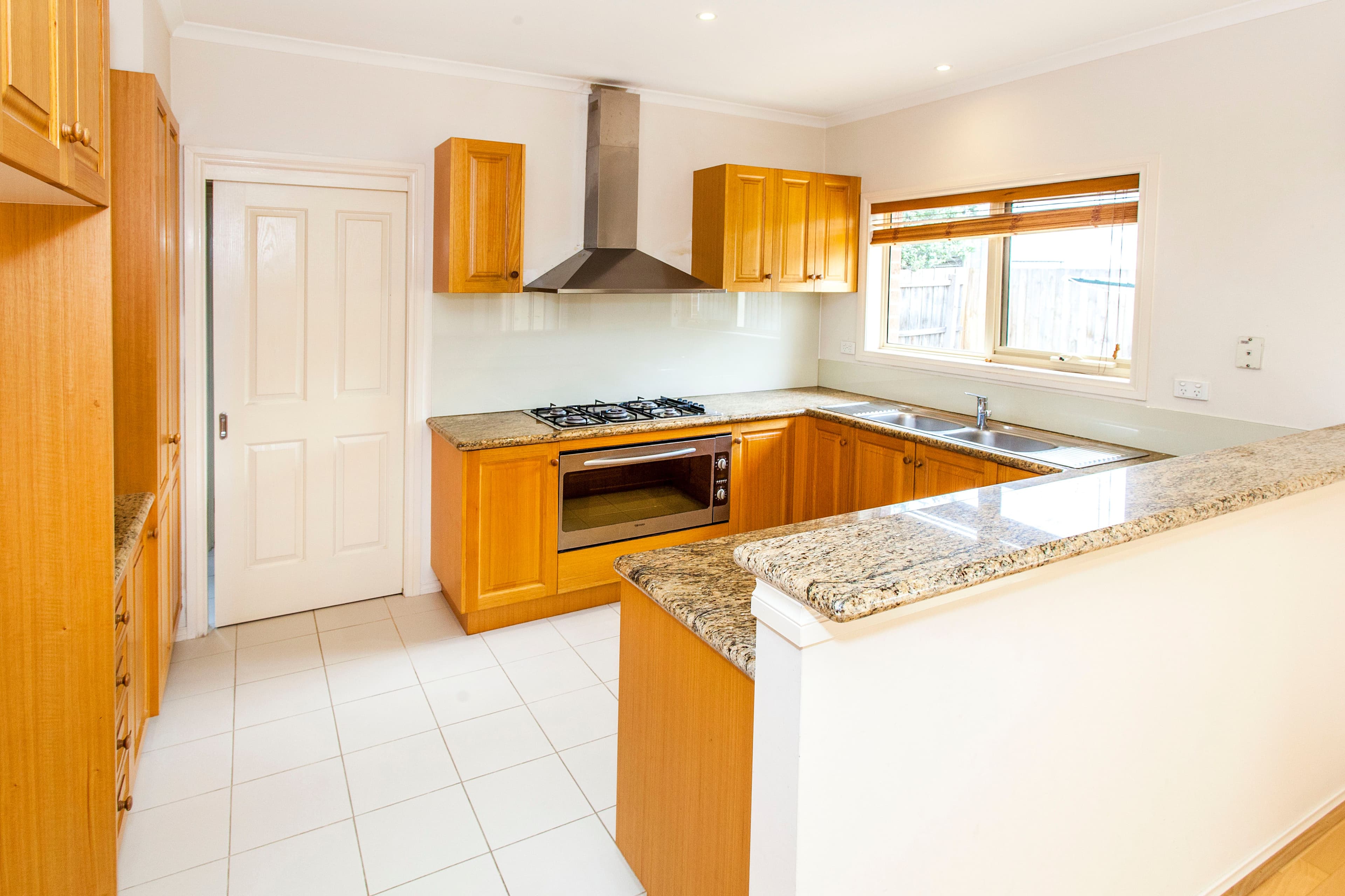 15 Robinson Street, Clayton VIC 3168, Clayton - Thumbnail 7