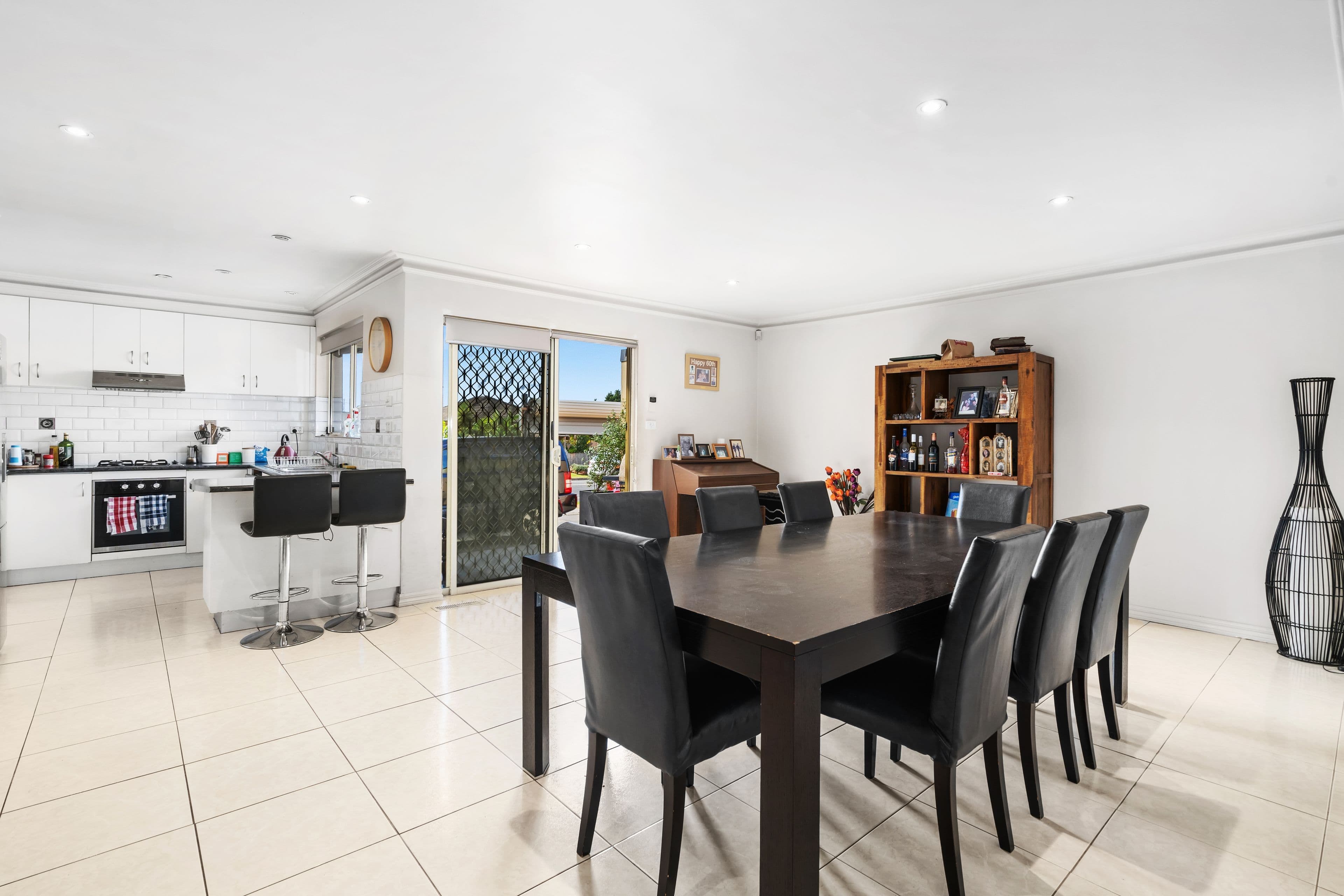 124 Darebin Drive, Thomastown VIC 3074, Thomastown - Thumbnail 2