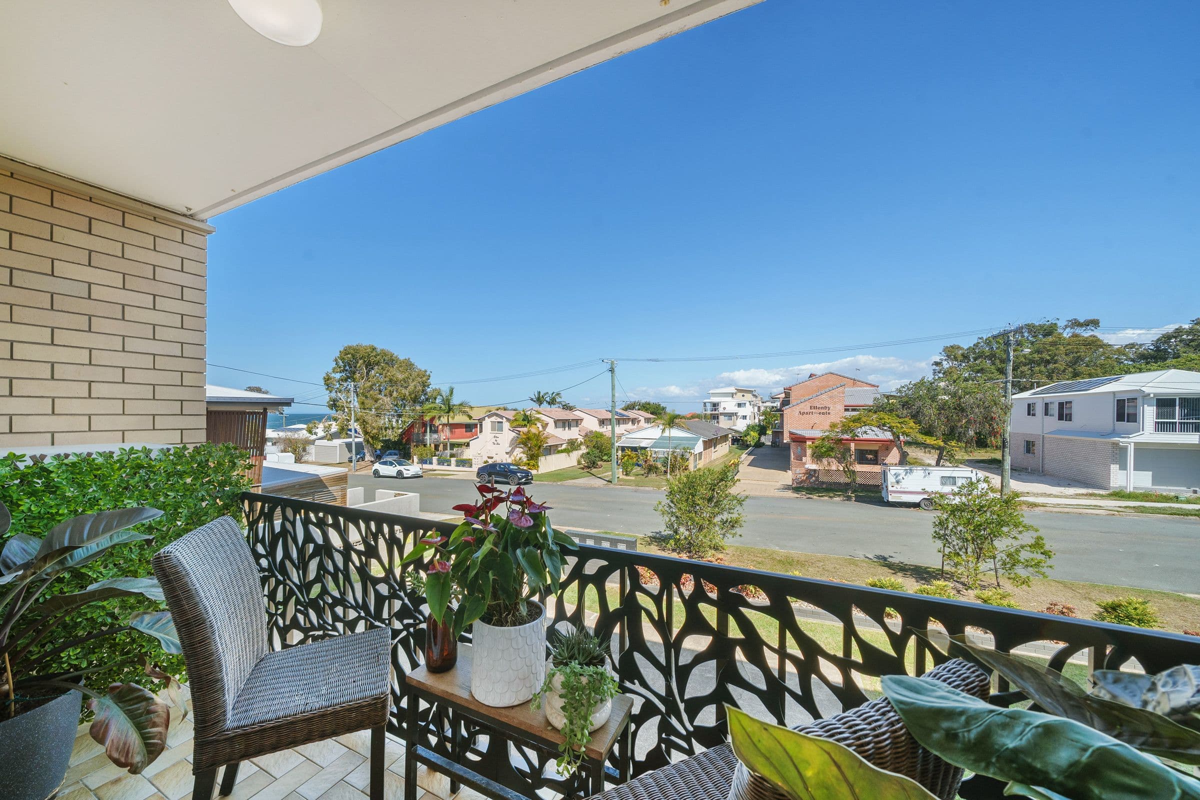 8 Ellen Street, Woody Point QLD 4019, Woody Point - Thumbnail 2