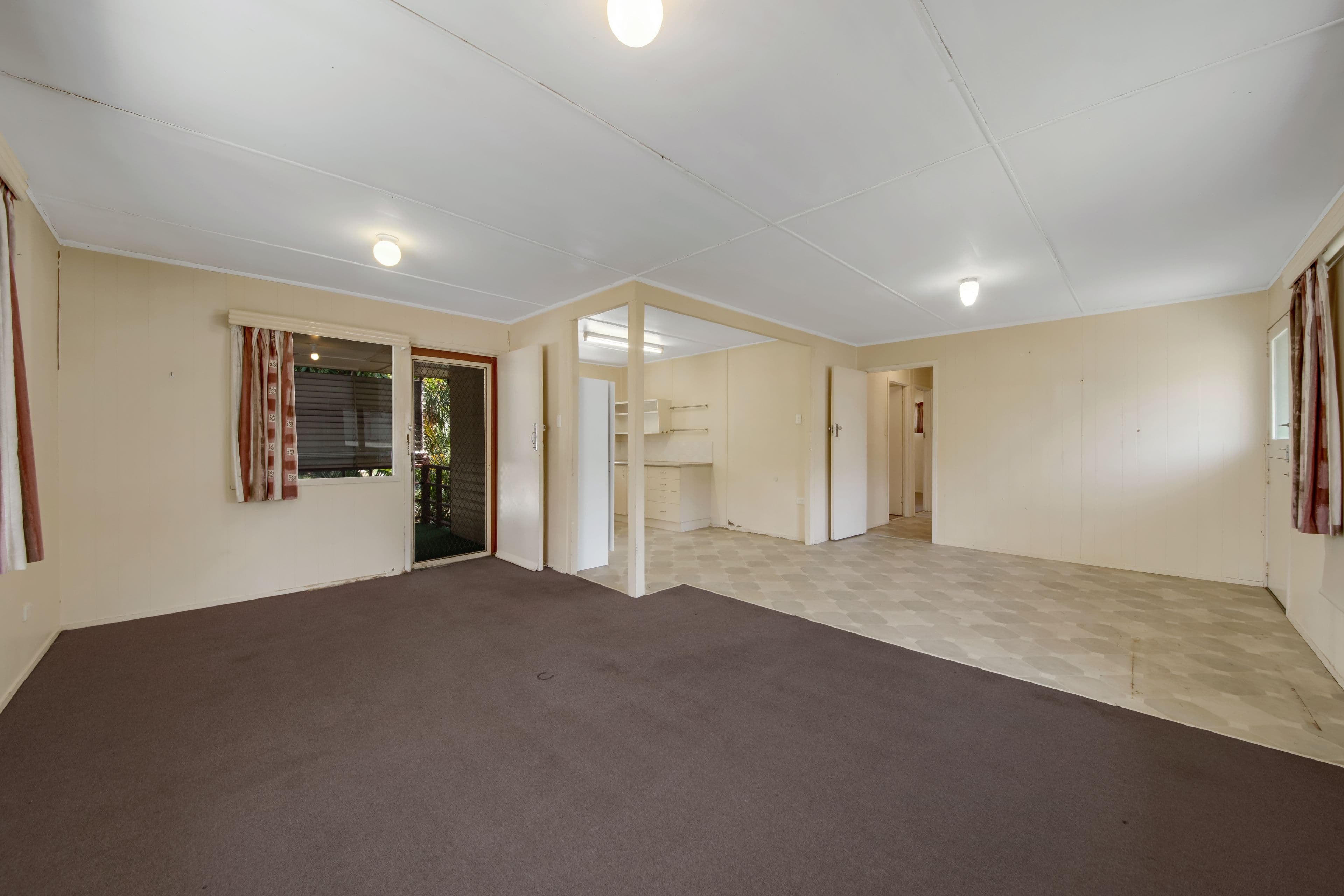 2 Carron Street, West Gladstone QLD 4680, West Gladstone - Thumbnail 5