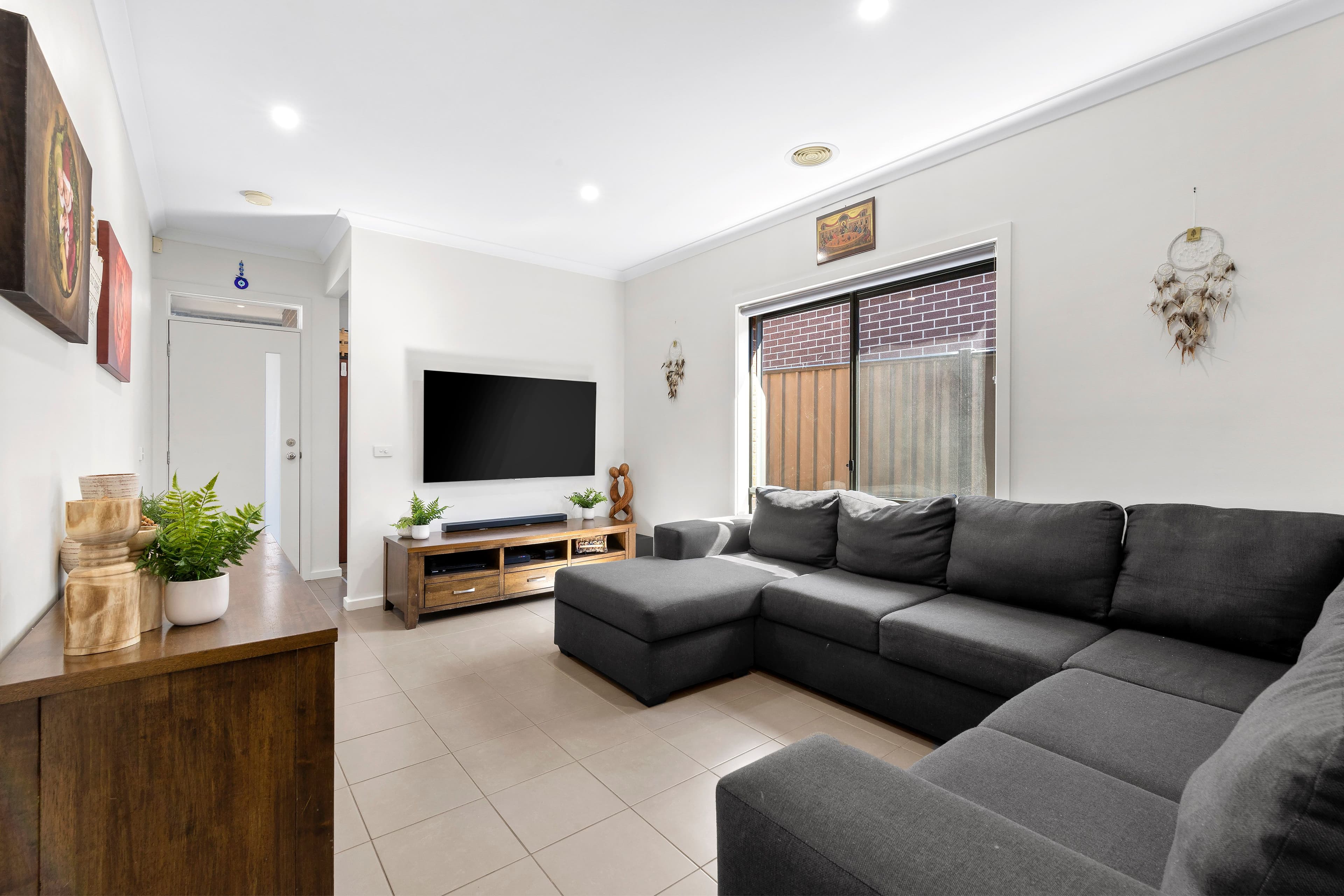 27 Jackaroo Street, Mernda VIC 3754, Mernda - Thumbnail 2