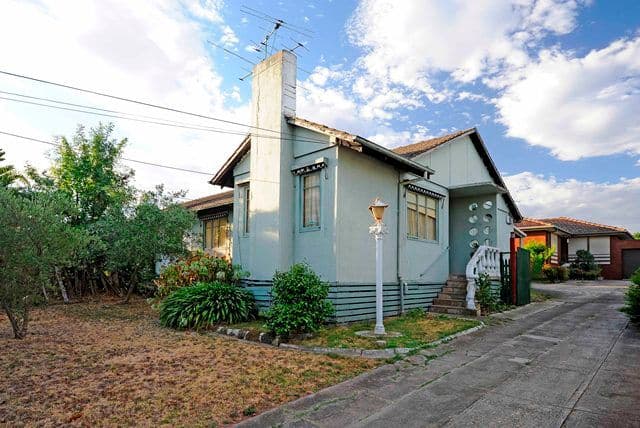 30 Summerhill Road, RESERVOIR VIC 3073, Reservoir - Image 1