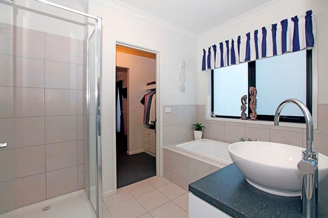 28 Borrack Crescent, MERNDA VIC 3754, Mernda - Thumbnail 8