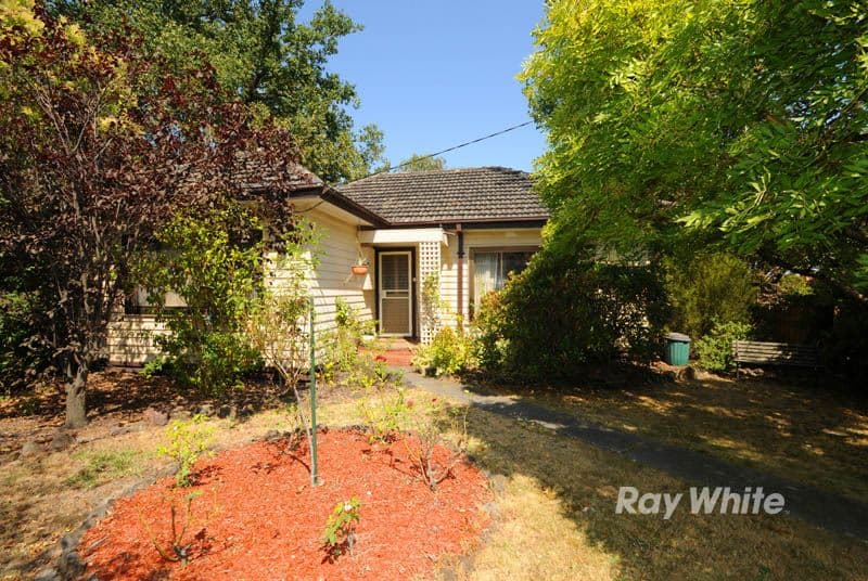 6 Burch Street, BLACKBURN NORTH VIC 3130, Blackburn North - Thumbnail 2