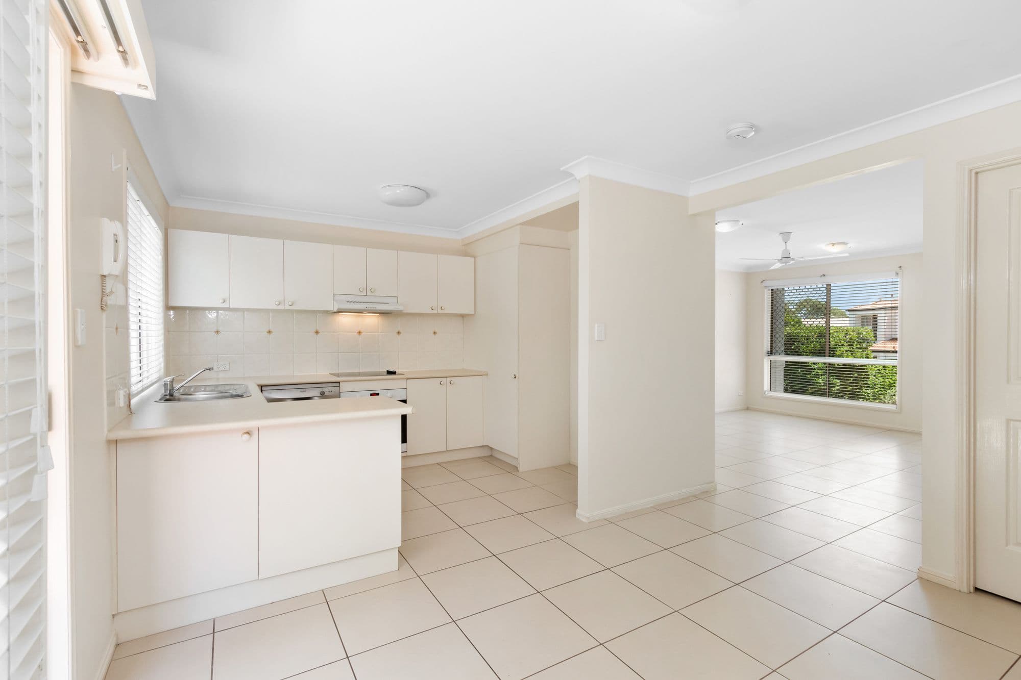 20 Hunter Street, Manly West QLD 4179, Manly West - Thumbnail 4