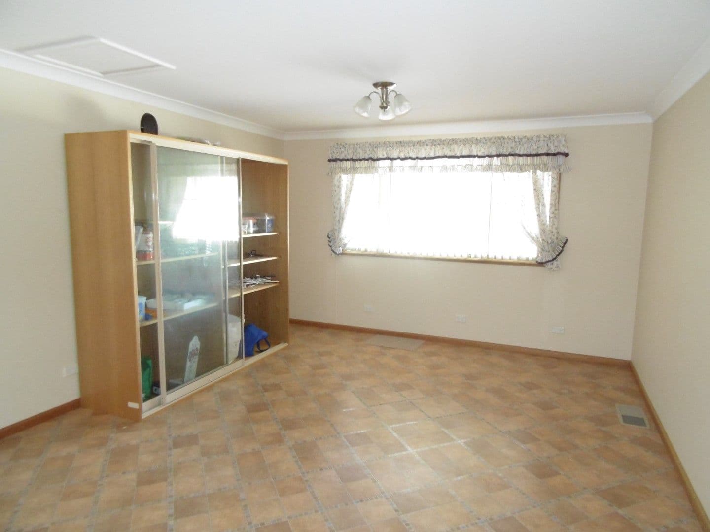 10801 Renshaw Mcgirr Way, Parkes - Thumbnail 5