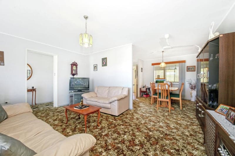 22 Elaroo Crescent, Ferny Hills - Thumbnail 3