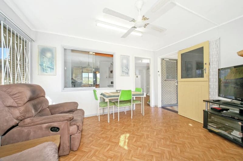 22 Elaroo Crescent, Ferny Hills - Thumbnail 6