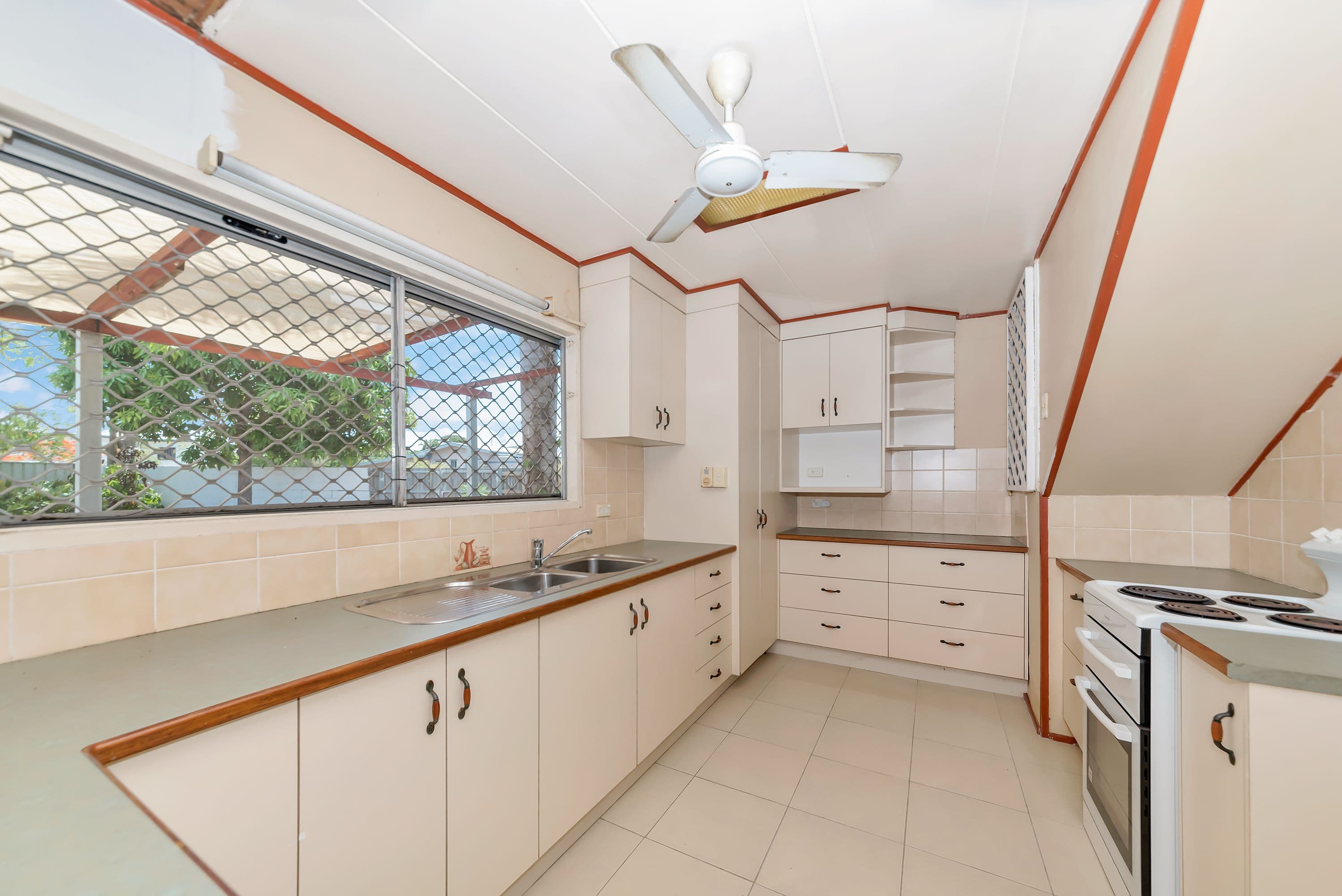 37 Brampton Avenue, Cranbrook QLD 4814, Cranbrook - Thumbnail 2